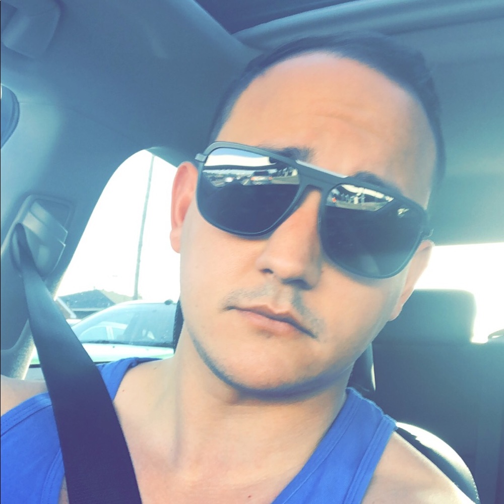 Meet your Posher, Daniel